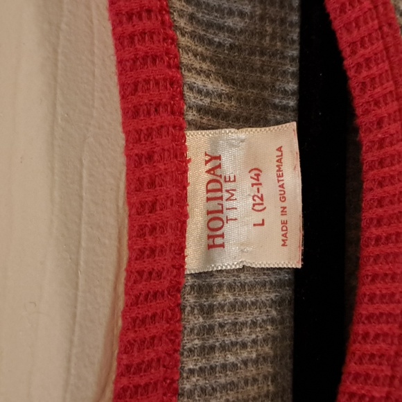 EUC Happy Holidays Christmas thermal top - Picture 2 of 3